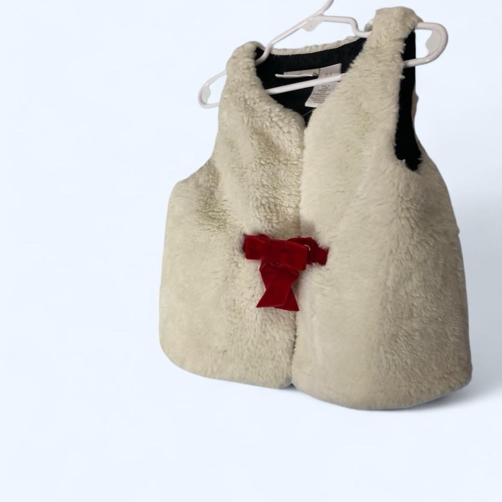 Tommy Bahama Cream and red bow faux fur vest with bow detail #fashion 4T